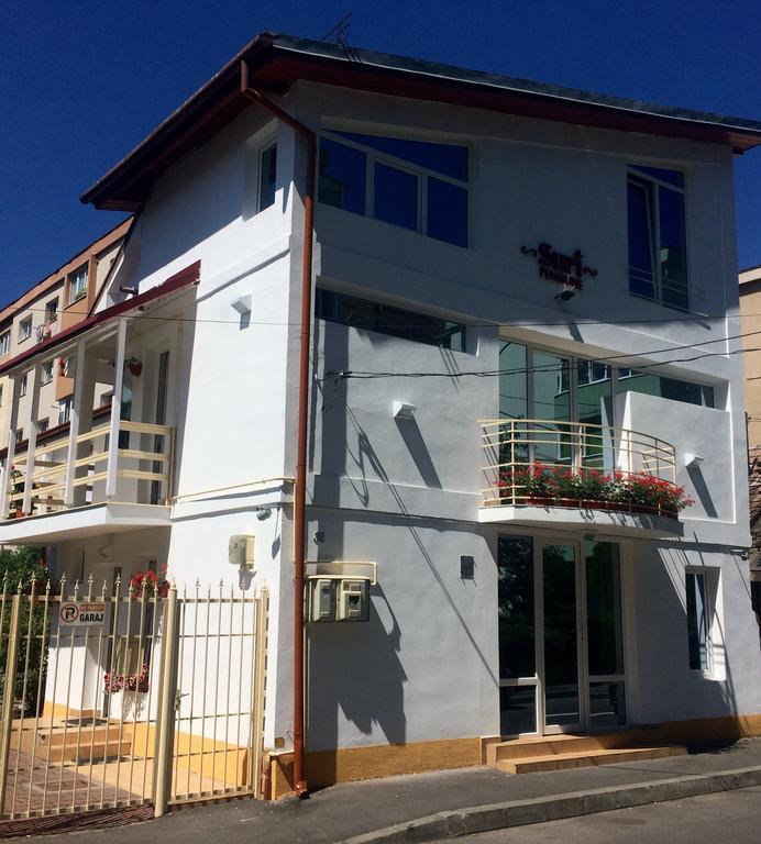 Suri Guesthouse บราชอฟ ภายนอก รูปภาพ
